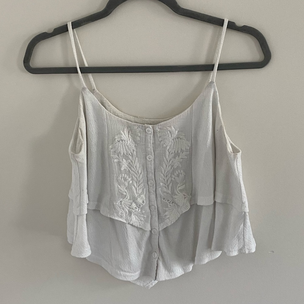 White croptop